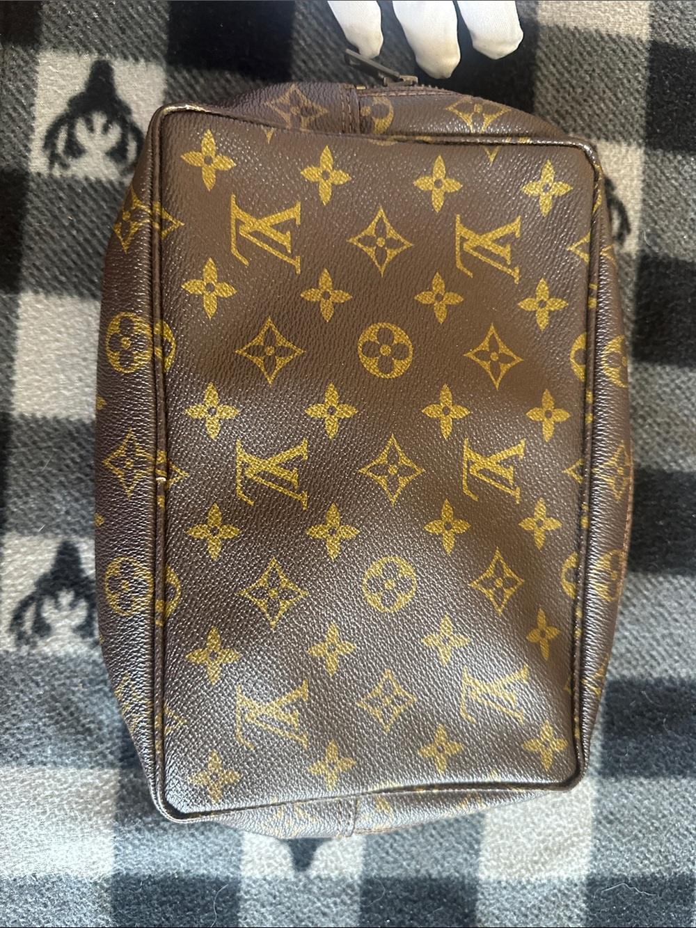 80s Authentic Louis Vuitton Monogram Canvas Toiletry Bag in Brown and Gold